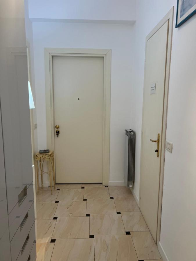 Riva Dei Fiori Apartment Viareggio Luaran gambar